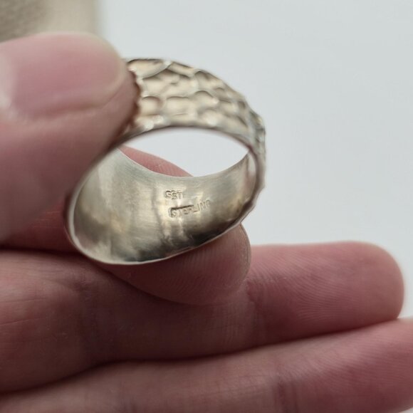 Size 7.5 Sterling Silver Crater Pattern Wide Rustic Band Ring A4057 - Picture 5 of 8